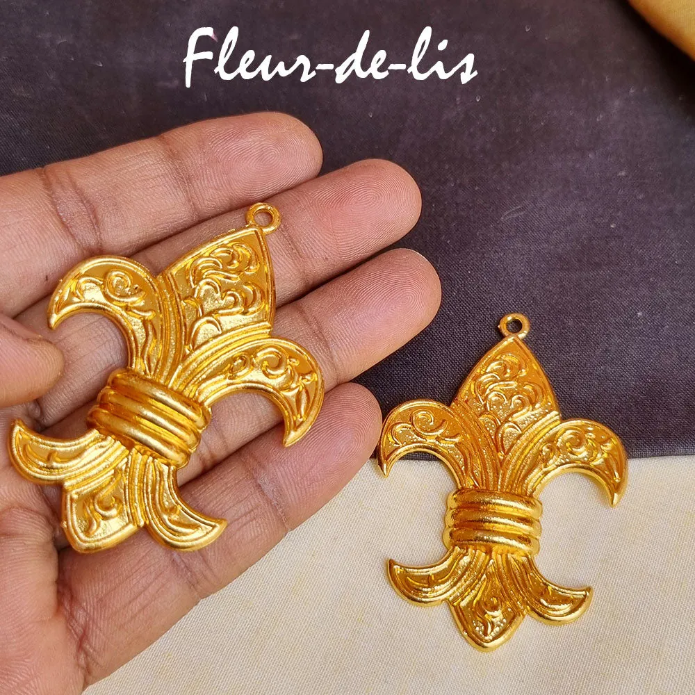 2Pcs Pack Fleur di lis Gold Shiny Plating  in Size about  45x63mm Metal Charms for jewelry making