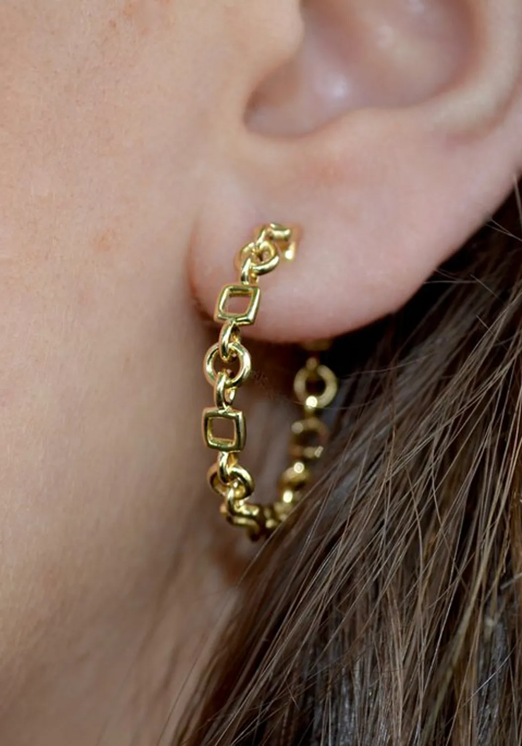 A & Furst Gaia 18KYG Chain Link Hoop Earrings