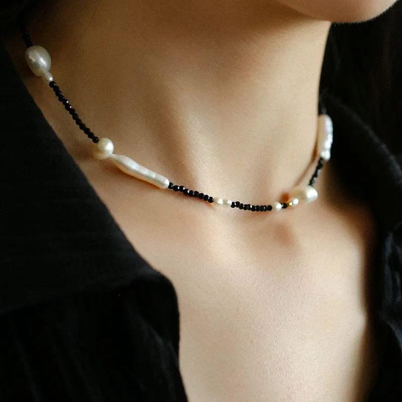 Black Spinel Toothpick Baroque Freshwater Pearl Clavicle Chain