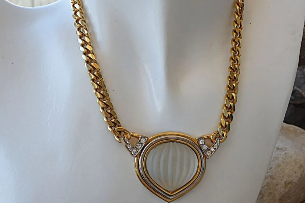 Chunky Pendant Necklace