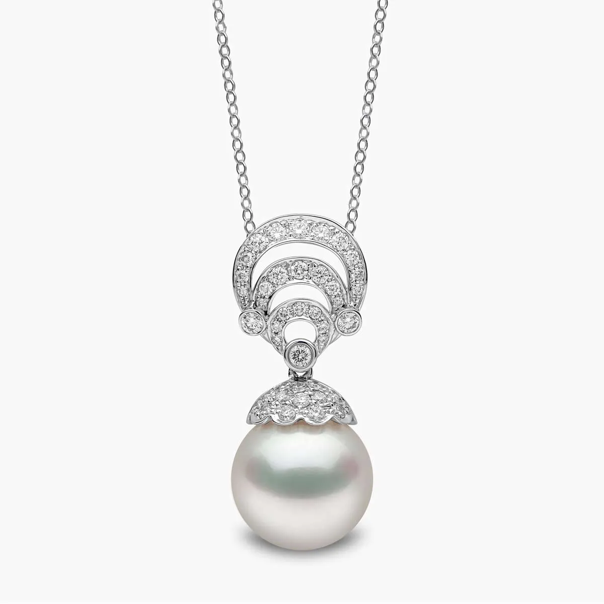 Duchess 18K Gold Pearl and Curved Diamond Motif Pendant