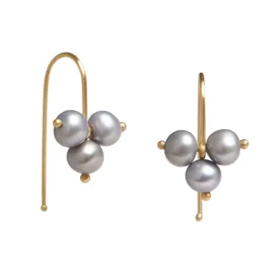 <!--ER426pearl--> trinity pearl earrings