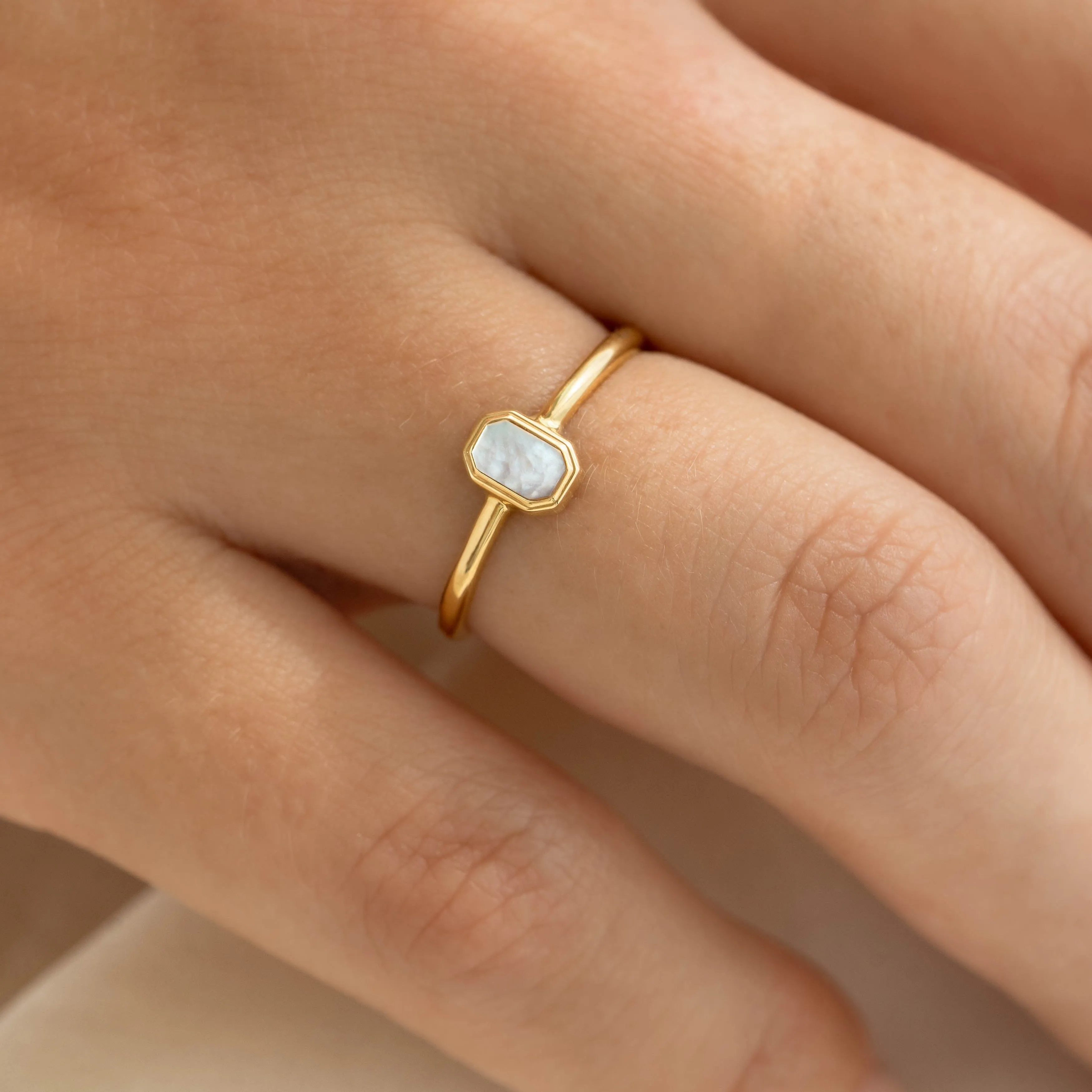 Mother of Pearl Ring 14k Gold - Maren