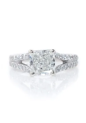 Oster Collection Platinum Pavé Split-Shank Starburst Diamond Ring