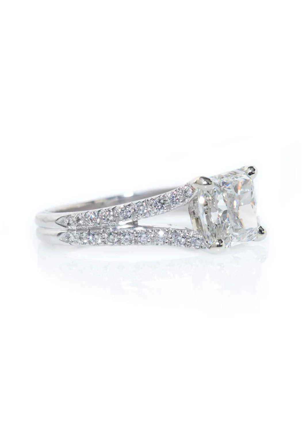 Oster Collection Platinum Pavé Split-Shank Starburst Diamond Ring