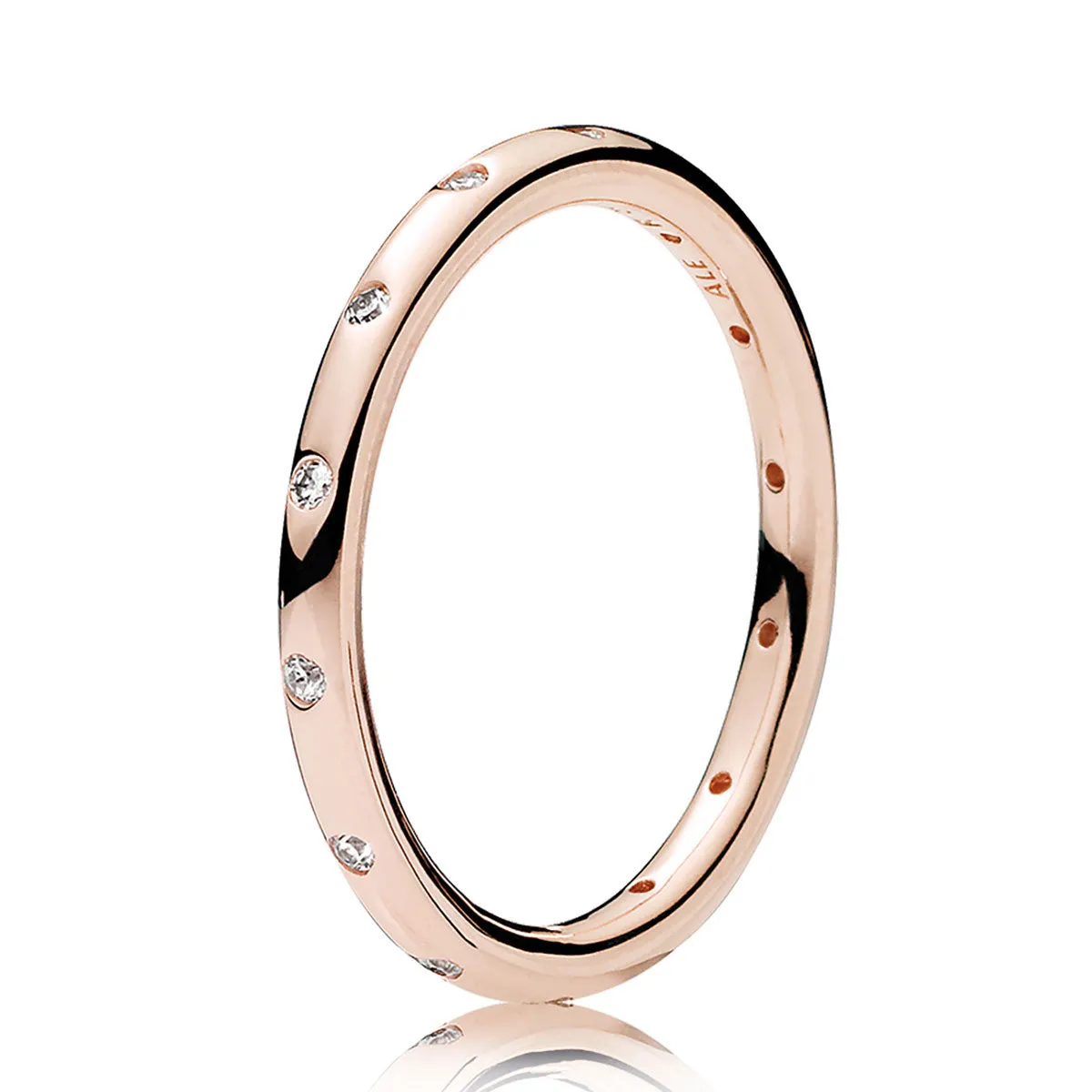 Pandora Simple Sparkling Band Ring