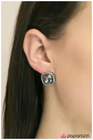 Paparazzi Earring ~ Tip of the Iceberg - Silver