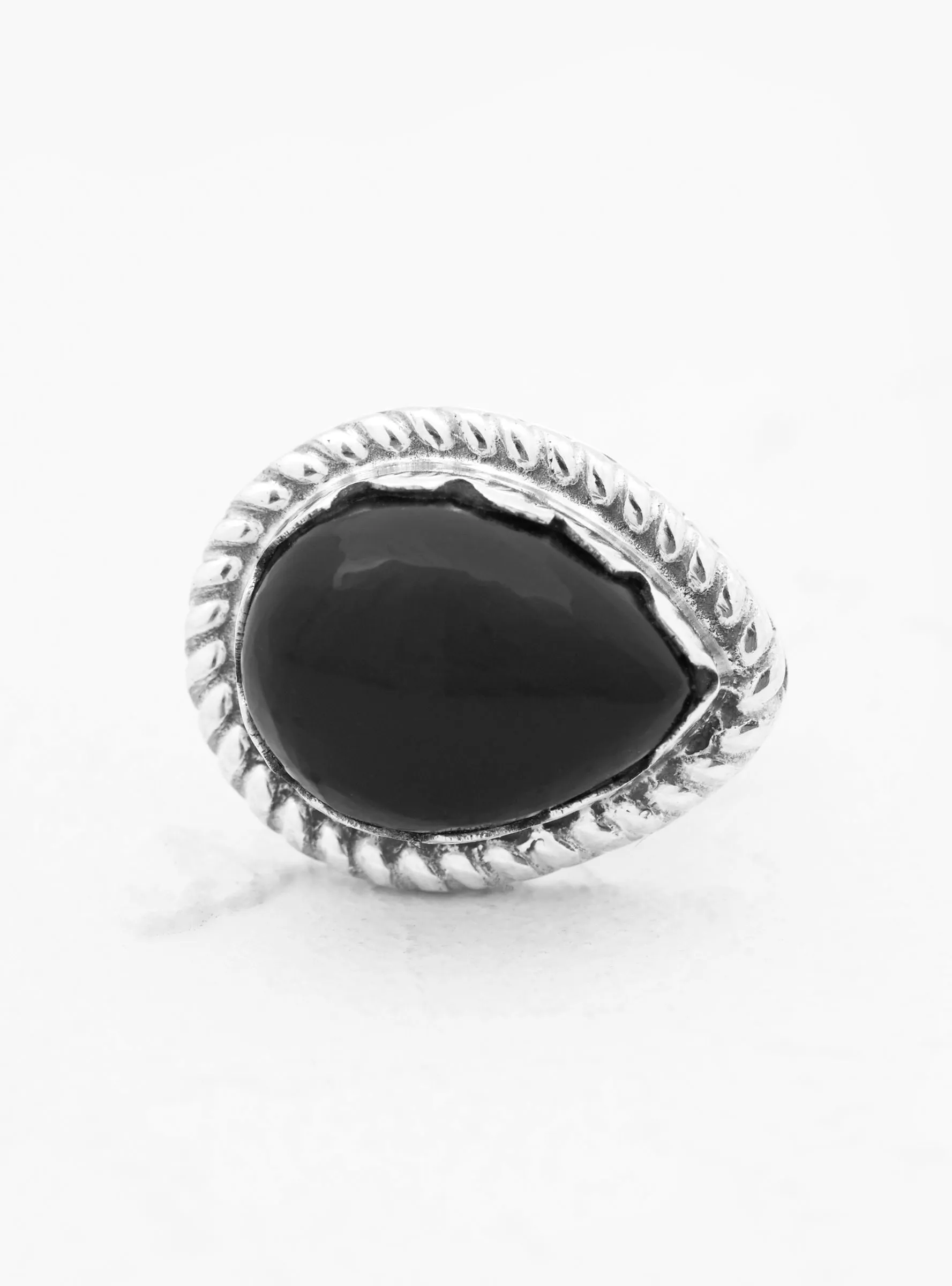 Stone Teardrop Pin Brooch Black