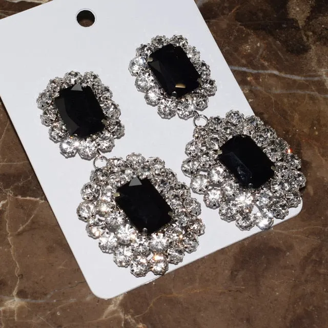 Stud Earrings Queen Ghotta (2 Colors)