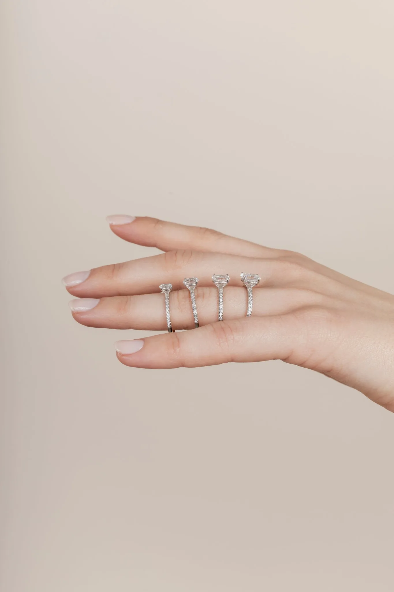 The Oval Solitaire with Pavé band