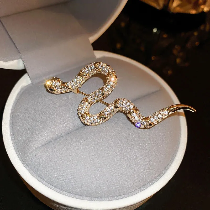 Unique Design Silver Color Snake Brooches for Women Men Unisex Full of Rhinestone Metal Snake Animal Luxury Pins Badge Jewelry